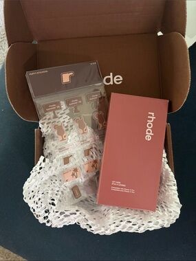 RHODE Lip Phone Case Set Limited Edition Color Colada- 17 PRO